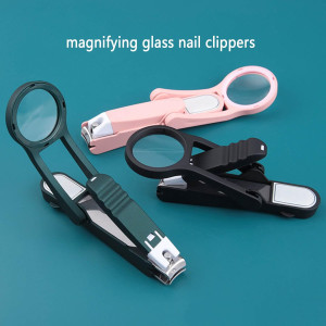 Nail Clippers with Magnifying Glass