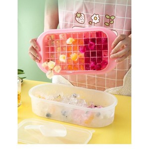 Ice Cube Tray Mold Ice Maker With Lid and Box - 62 Ice Cubes