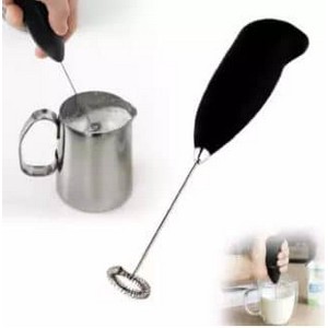 Eggs / Yogurt Beater - Green